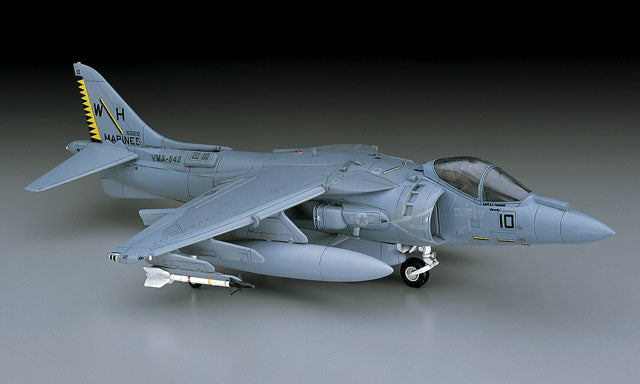 1/72 AV-8B HARRIER II PLUS