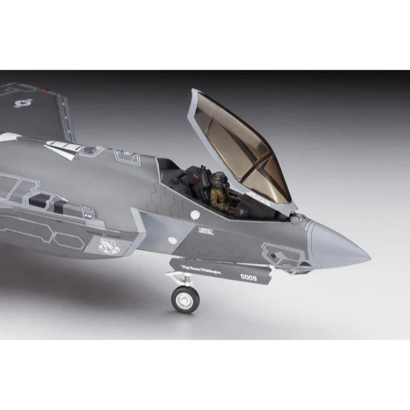 1/72 F-35A LIGHTNING II Ltd Ed w/ RAAF  75 Sqn Decals Included