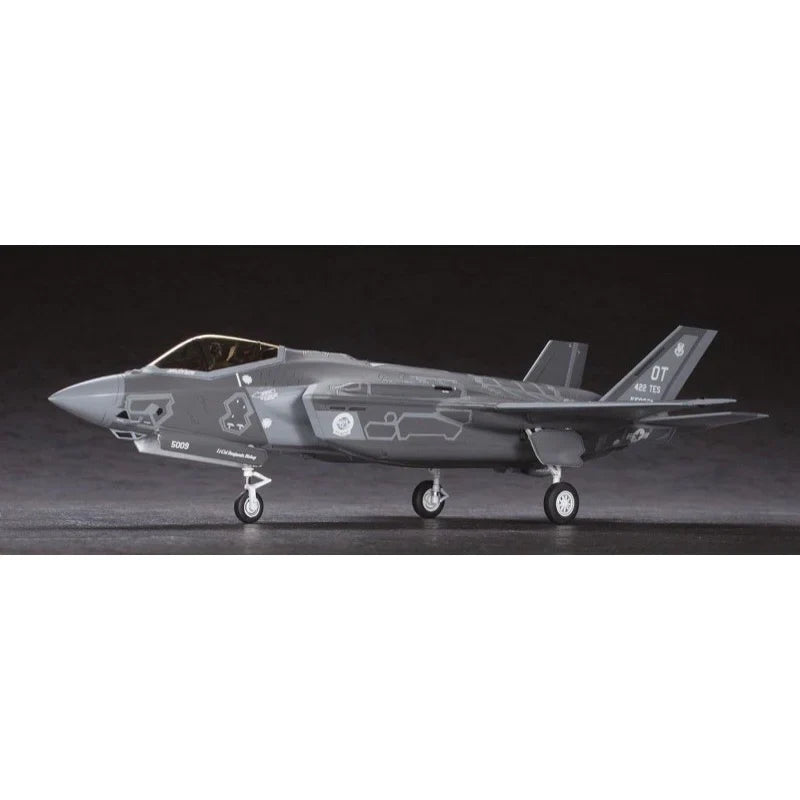 1/72 F-35A LIGHTNING II Ltd Ed w/ RAAF  75 Sqn Decals Included