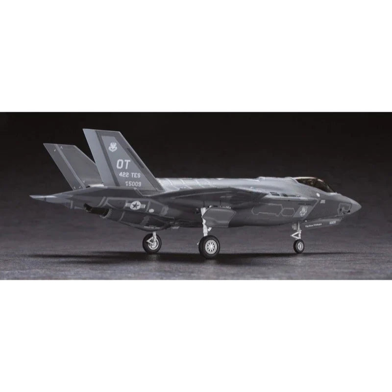 1/72 F-35A LIGHTNING II Ltd Ed w/ RAAF  75 Sqn Decals Included