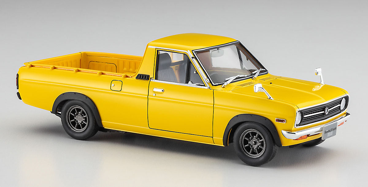 1/24 Datsun Sunny Truck (GB120) 'Early Version' with Over Fender