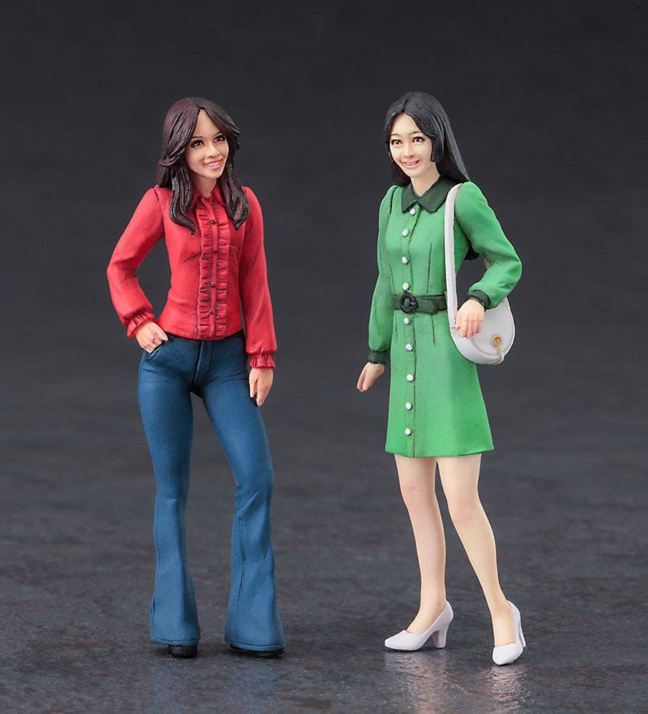 1/24 70 s GIRLS FIGURE Two kits in the box