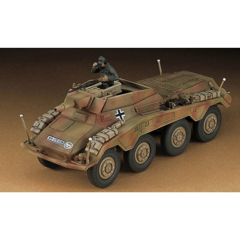 1/72 Sd.Kfz. 234/3 8-RAD SCHWERE PANZERSP HWAGEN  - STUMMEL -