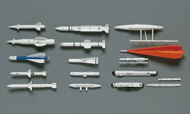 1/72 U.S. AIRCRAFT WEAPONS IV