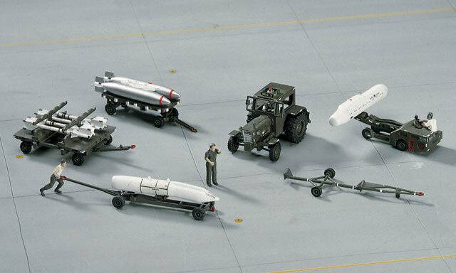 1/72 U.S. AIRCRAFT WEAPON LOADING SET