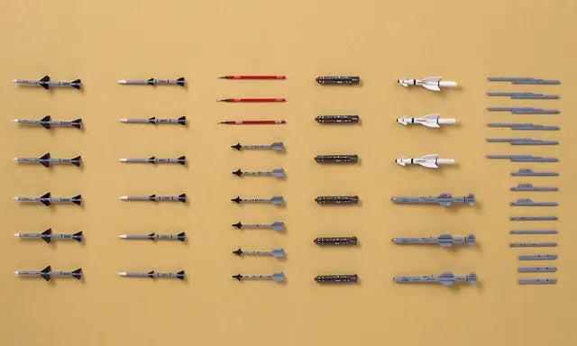 1/72 AIRCRAFT WEAPONS V: U.S. MISSILES AND LAUNCHER SET