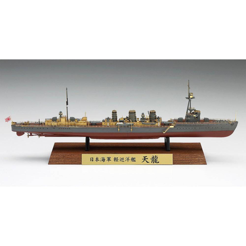 1/700 IJN Light Cruiser Tenryu Full Hull