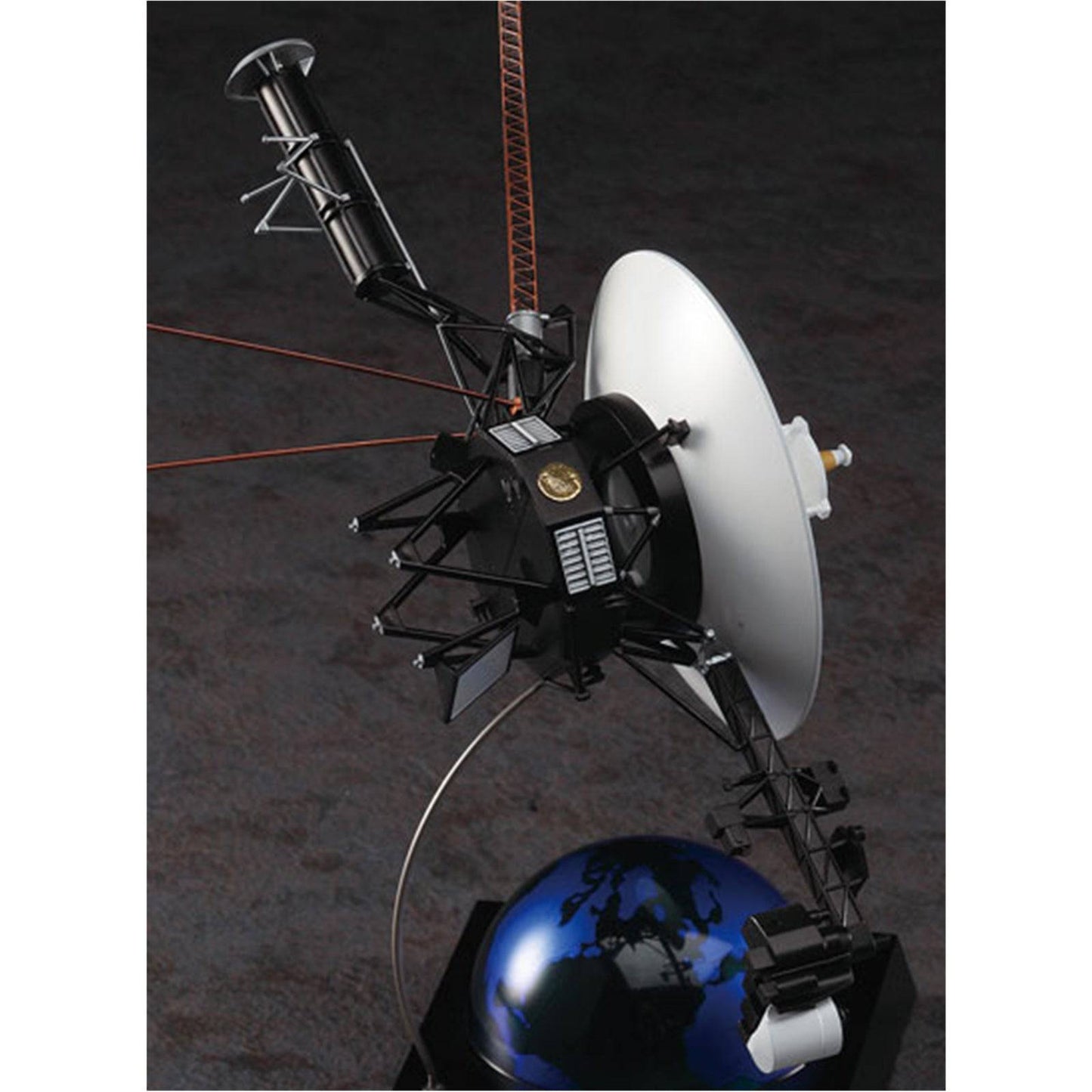 1/48 UNMANNED SPACE PROBE VOYAGER