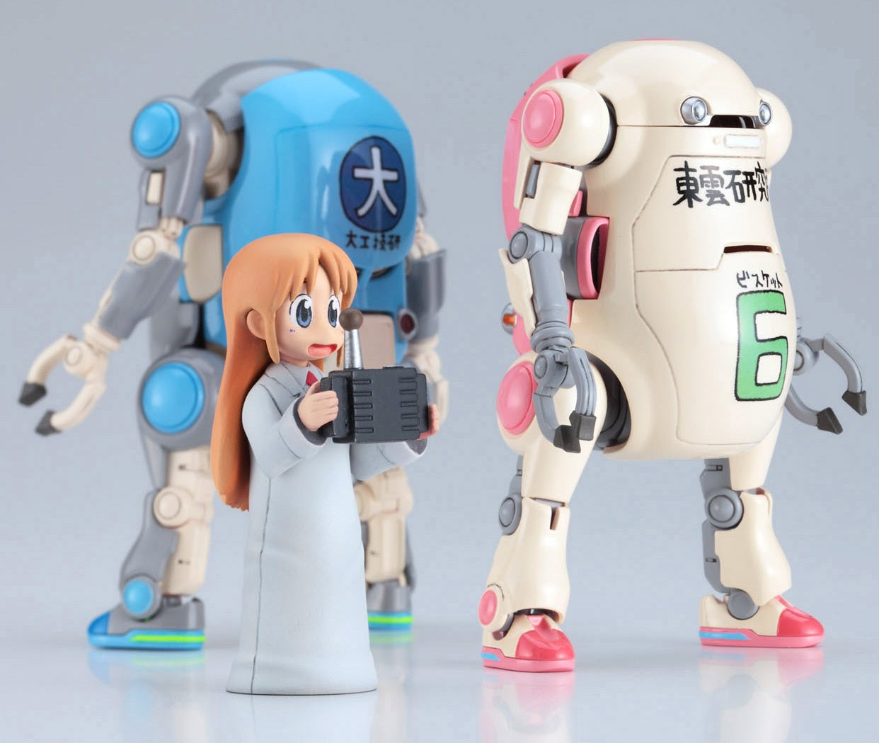 1/35  MechatroWeGo No.18 Warm & Cool (Shinonome Laboratory) + Bonus Sticker (TBA) (Two kits in the