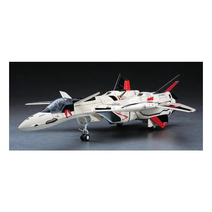 1/48  YF-19 MACROSS PLUS