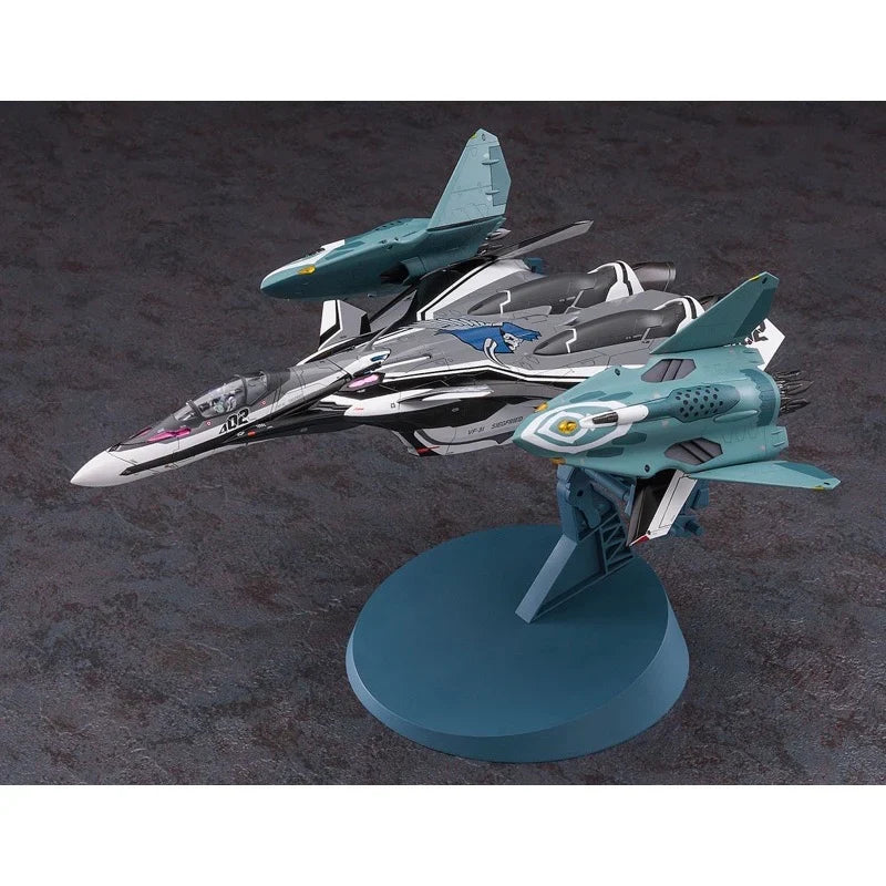 1/72  VF-31F SIEGFRIED Messer/Hayate w/LILLDRAKEN Macross Delta The Movie Stand is included in the k