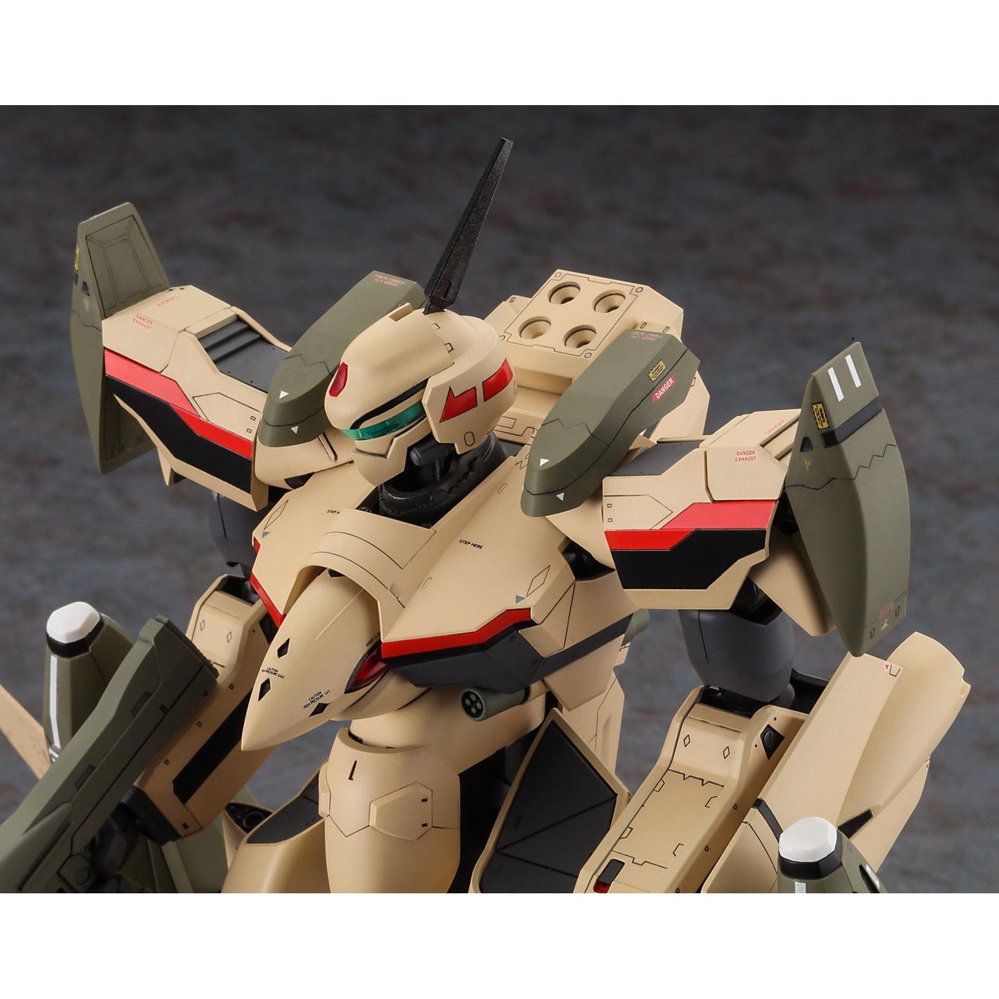 1/72 Vf-19EF/A Battroid Isamu Special Macross Frontier