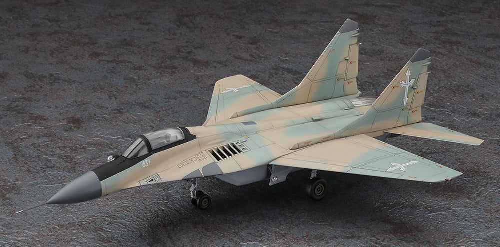 1/72 "Macross Zero" Mikoyan-29