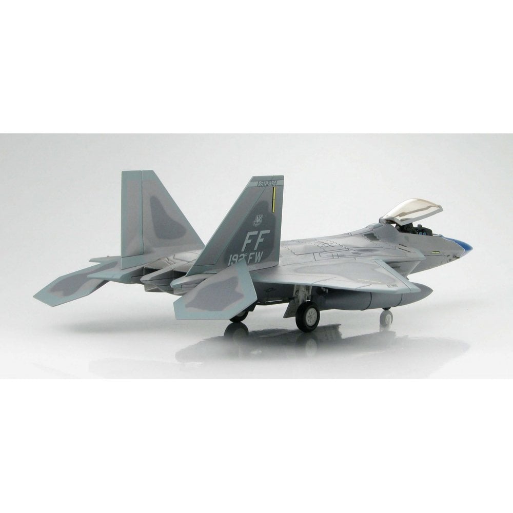 1/72 Lockheed F-22 Raptor 192nd FW Cripes A'Mighty (w/underwings 4 x AIM-120)