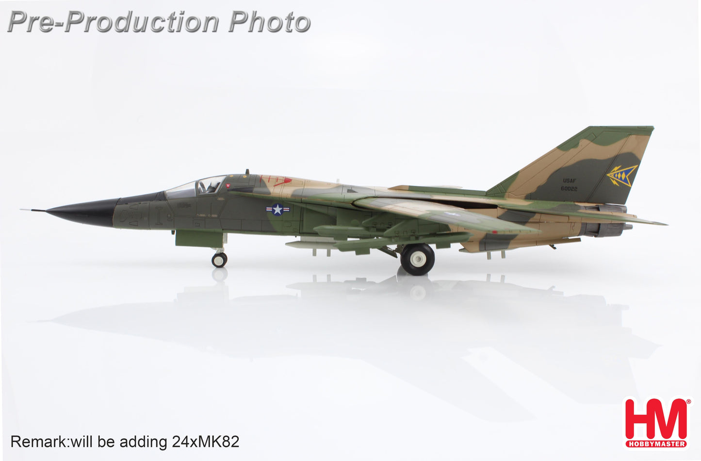 1/72 F-111A "Combat Lancer" 66-0022 USAF Takhli RTAFB 1968 (with 24 X Early MK.82 Bomb)