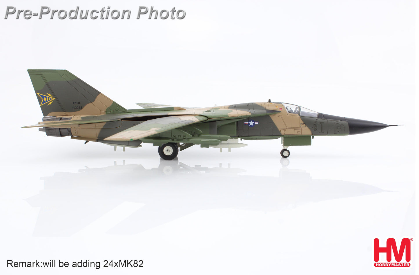 1/72 F-111A "Combat Lancer" 66-0022 USAF Takhli RTAFB 1968 (with 24 X Early MK.82 Bomb)