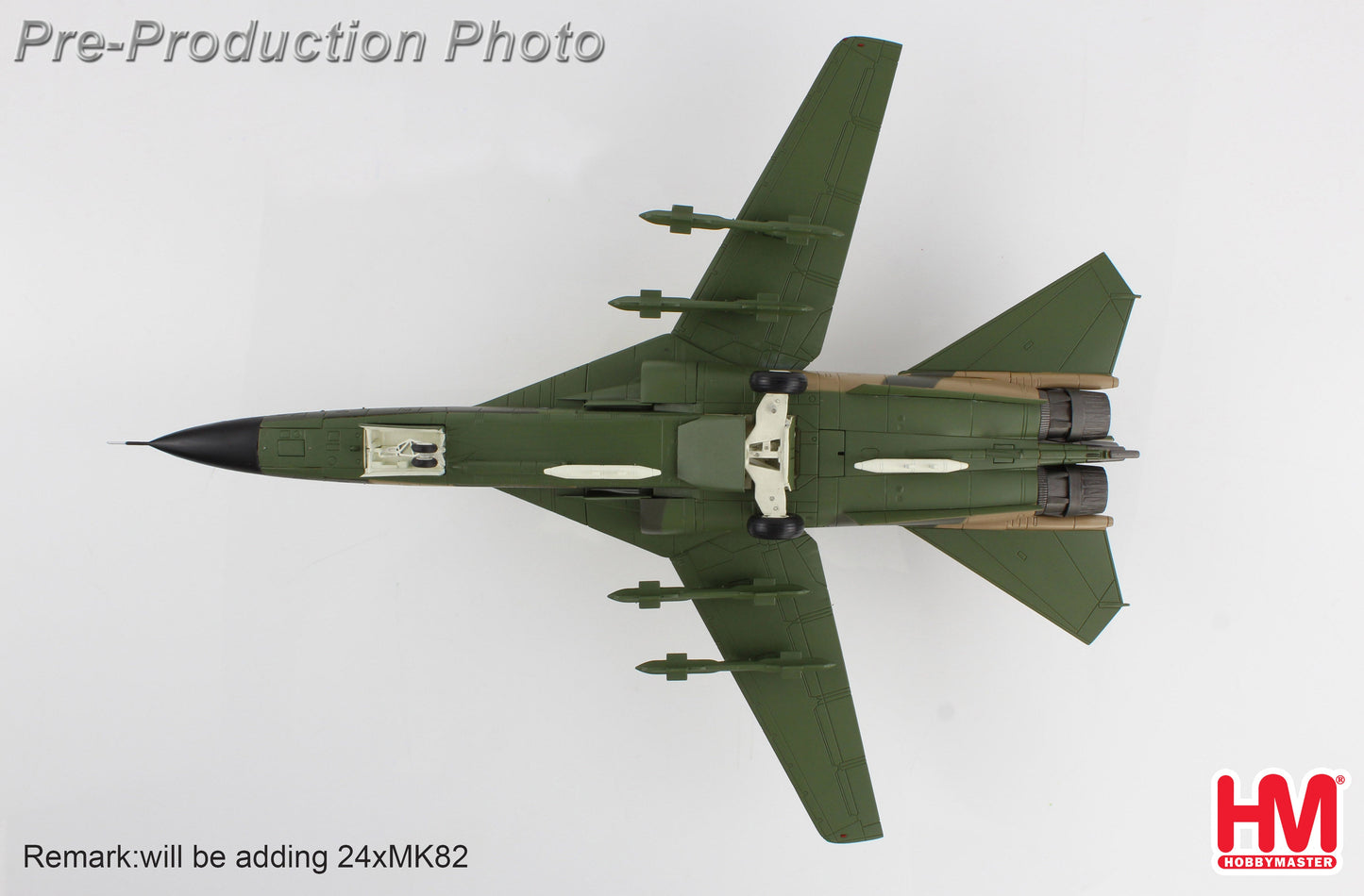 1/72 F-111A "Combat Lancer" 66-0022 USAF Takhli RTAFB 1968 (with 24 X Early MK.82 Bomb)