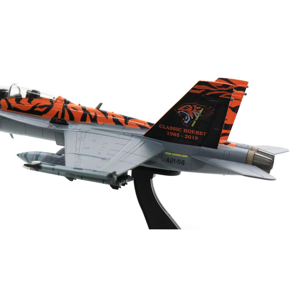 1/72 RAAF F/A-18B Hornet No.2 OCU Hornet 35th Anniv. A21-116 Williamtown 2019