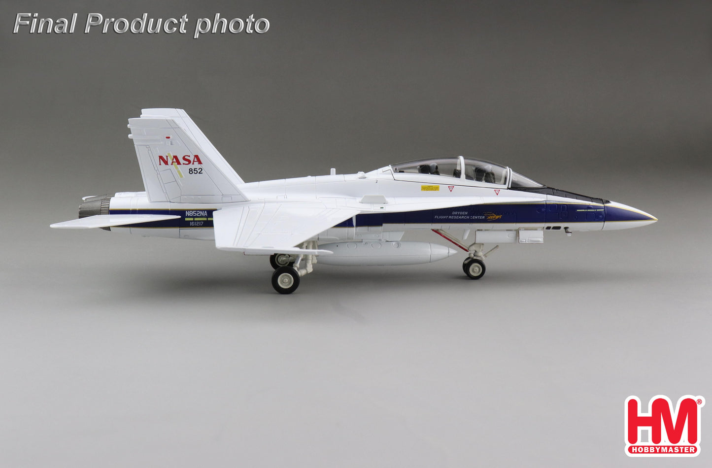 3564 1/72 F/A-18B Hornet  - NASA -  N852NA/BuNo 161217 California 2012