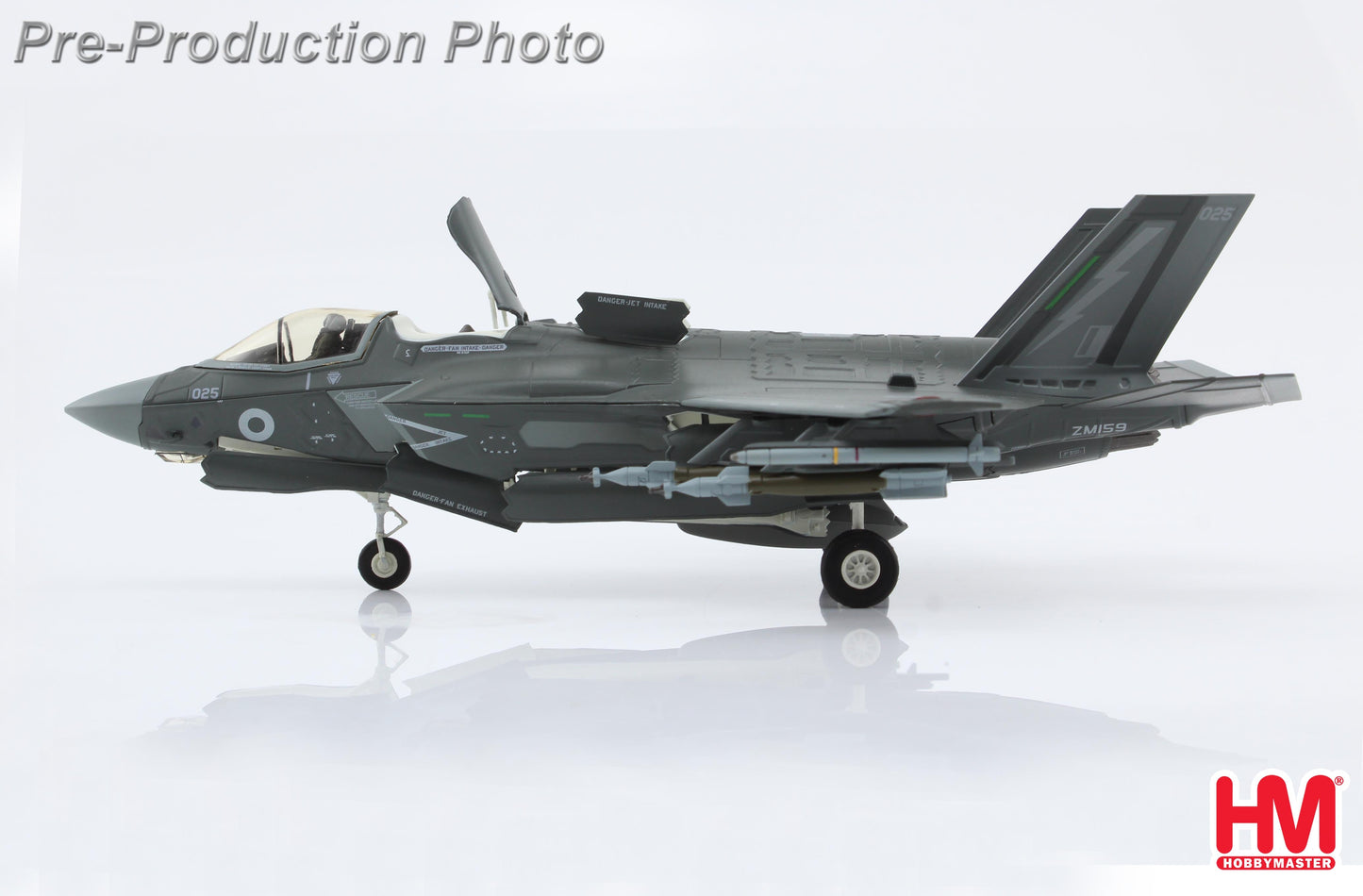 1/72 F-35B Lightning II 'Operation Achillean' ZM159/025 617 Sqn. HMS Q. Elizabeth Nov22 Beast Mode