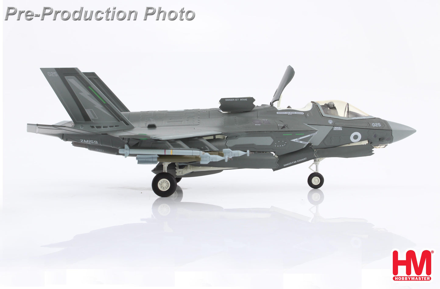 1/72 F-35B Lightning II 'Operation Achillean' ZM159/025 617 Sqn. HMS Q. Elizabeth Nov22 Beast Mode