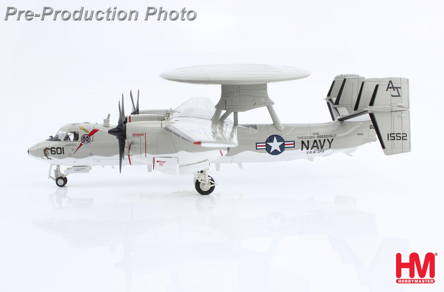 1/72 E-2C Hawkeye "Miss B.Havin" 161552 VAW-124 "Bear Aces" 1991 "Operation Desert Storm"