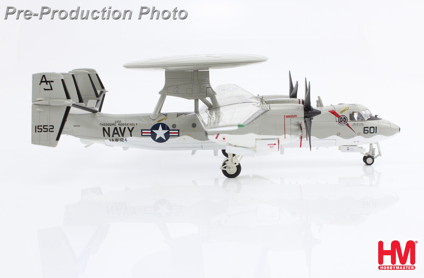 1/72 E-2C Hawkeye "Miss B.Havin" 161552 VAW-124 "Bear Aces" 1991 "Operation Desert Storm"