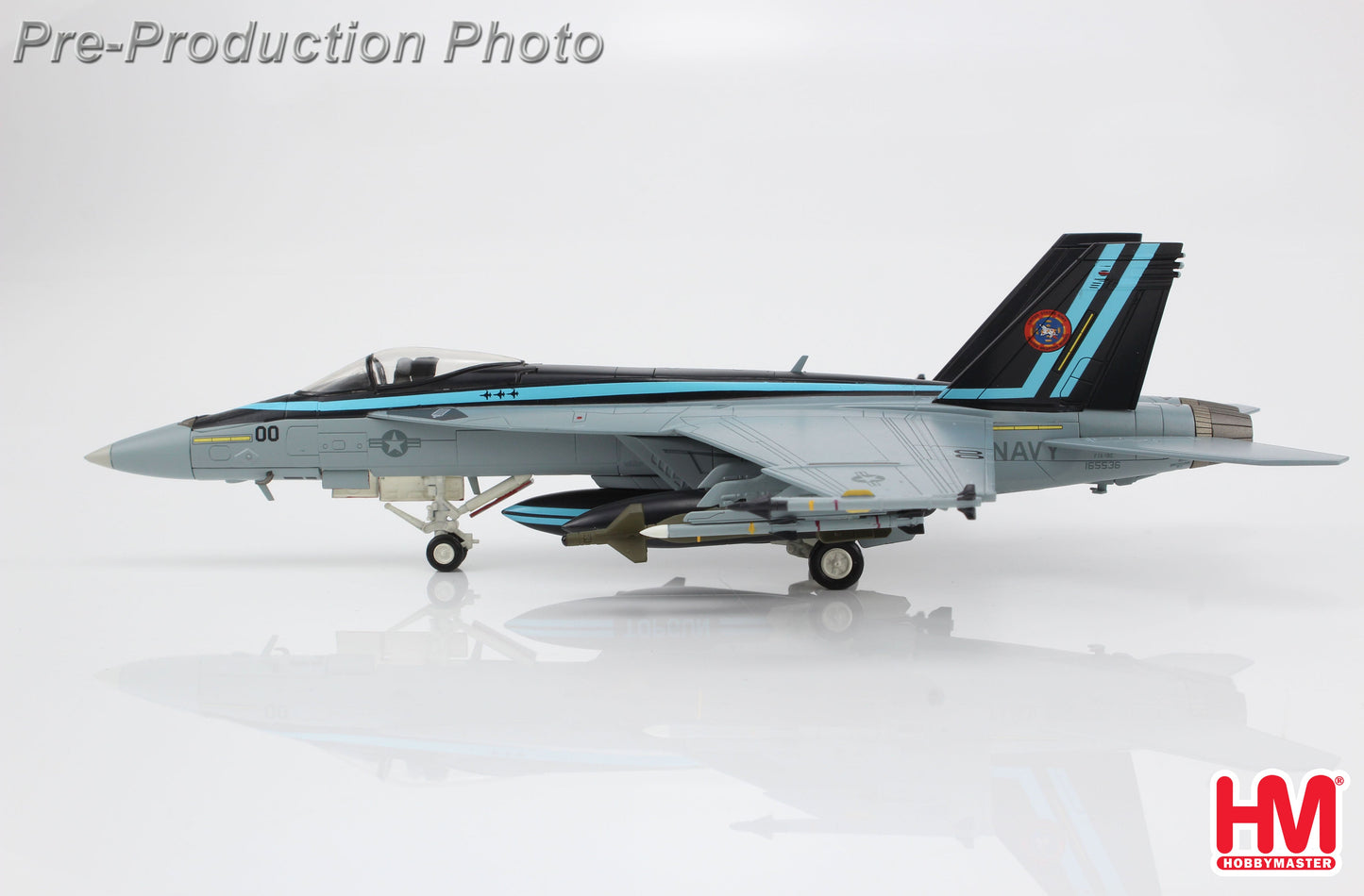 1/72 F/A-18E Super Hornet "Top Gun" 165536 US Navy. Nas Fallon 2020 (with Extra 2 X GBU-24)