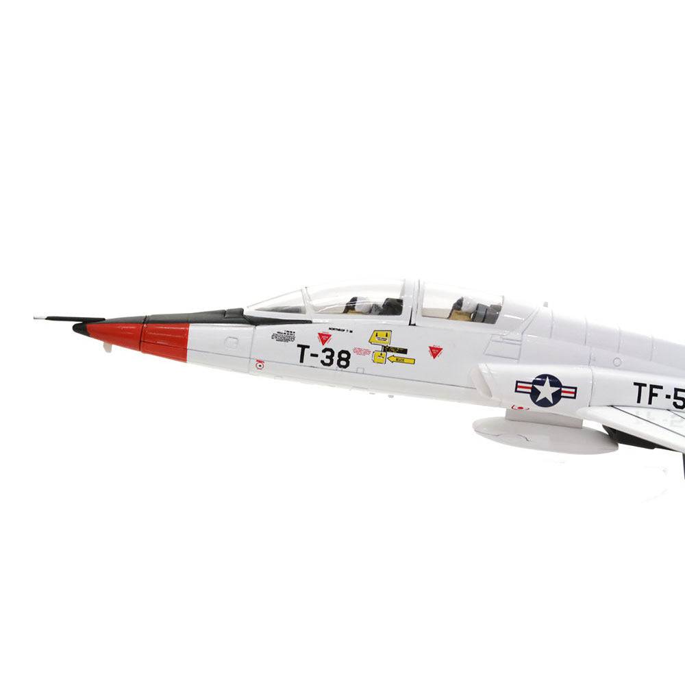 1/72 T-38A Talon     - Jackie Cochran -  61