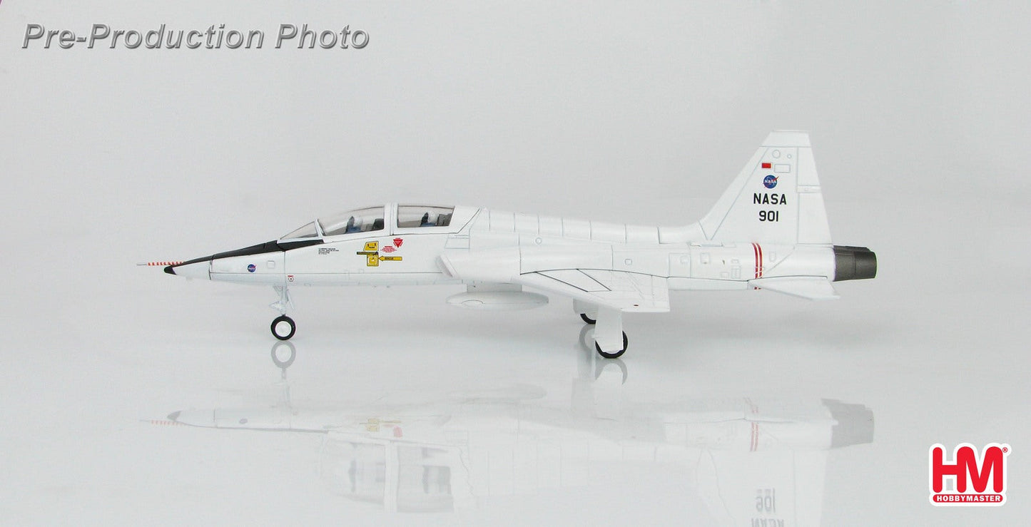 1/72 T-38 Talon NASA901 Ellington Fld 60