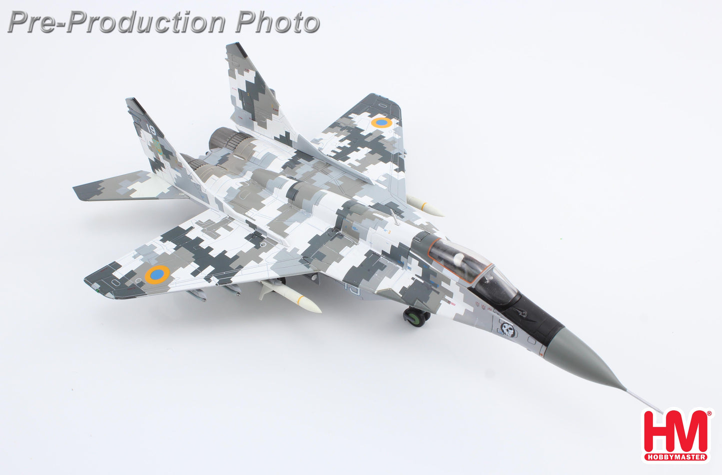 1/72 MIG-29 9-13 "Ghost of KYIV" Bort 19 Ukrainian Air Force (with Extra 2 X AGM-88 Missles)