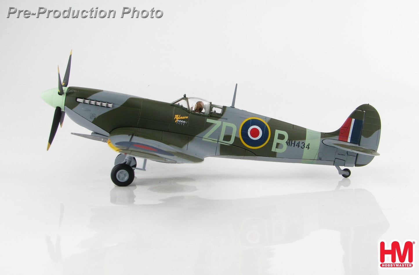 1/48 Spitfire IX Duxford 2004 ZD-B/MH434 No. 222 Sqn. RAF