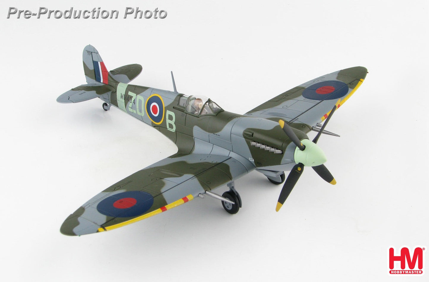 1/48 Spitfire IX Duxford 2004 ZD-B/MH434 No. 222 Sqn. RAF