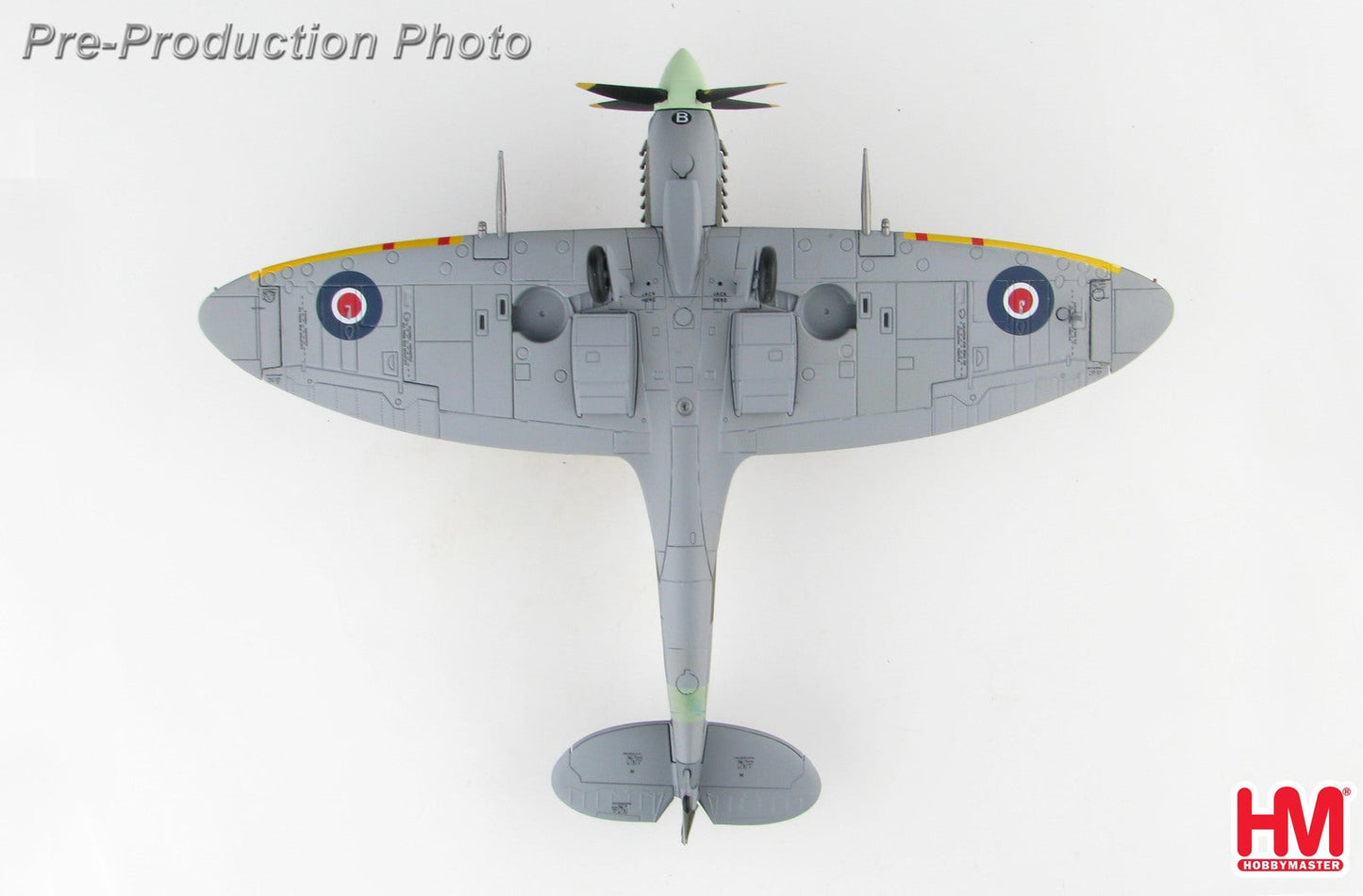 1/48 Spitfire IX Duxford 2004 ZD-B/MH434 No. 222 Sqn. RAF