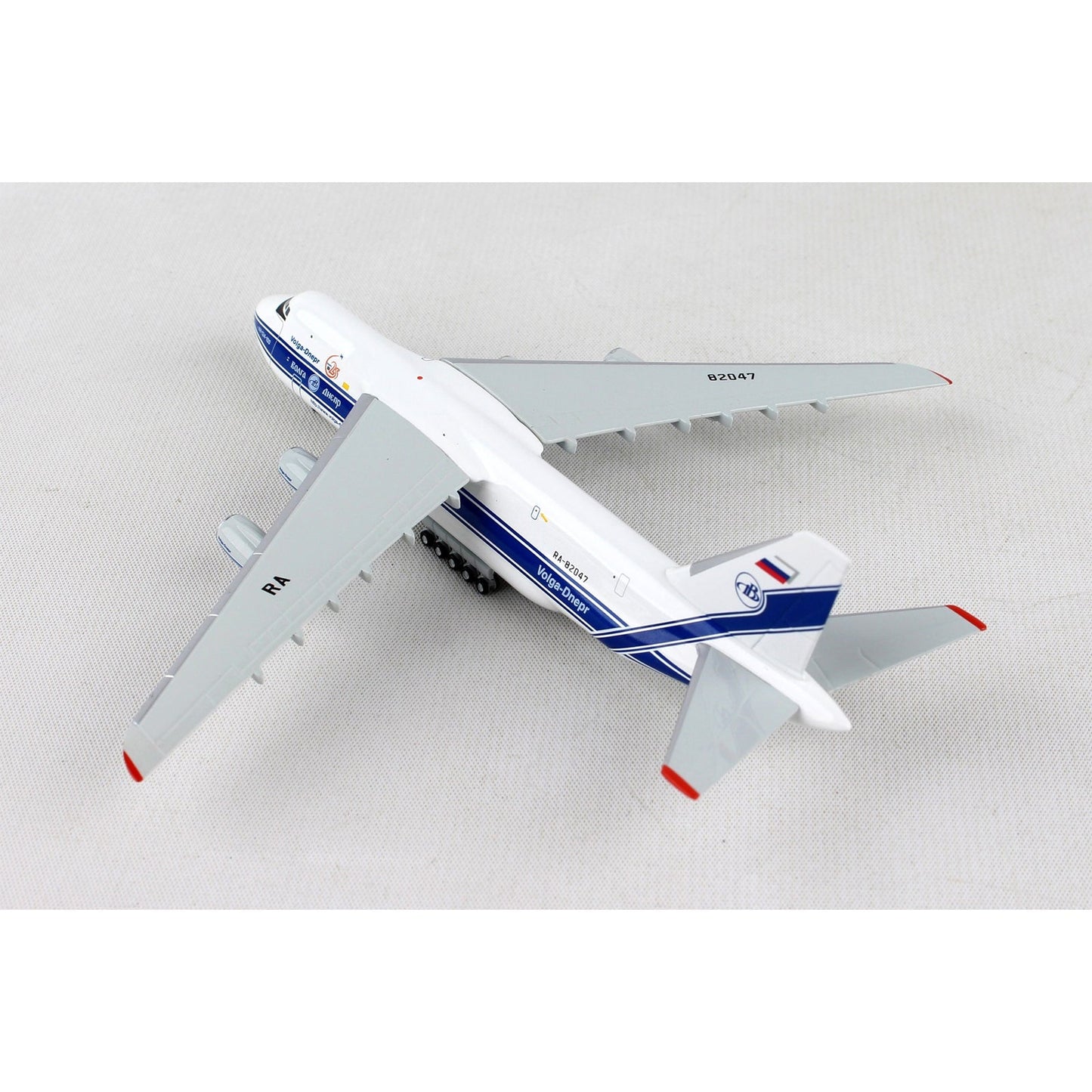 1/500 Volga-Dnepr Antonov AN-124