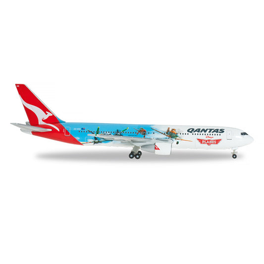 1/500 B767-300 Qantas Disney Planes