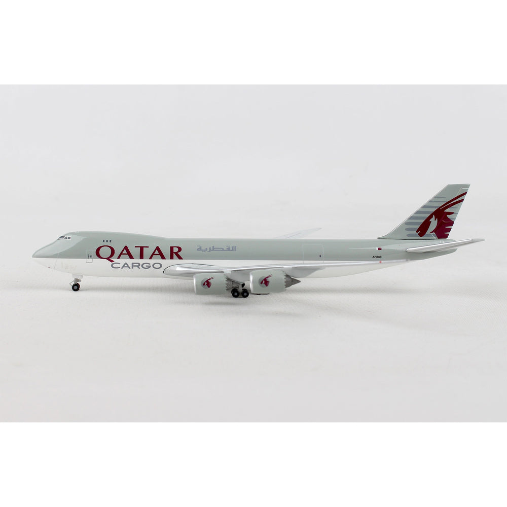 1/500 Qatar Airways Cargo Boeing 747-8F