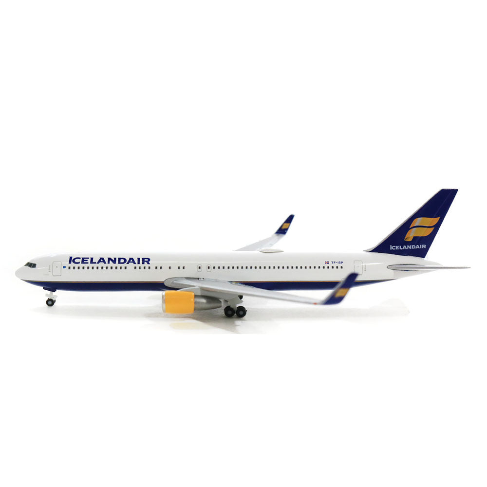 1/500 Icelandair B767-300 TF-ISP  - Eldgja