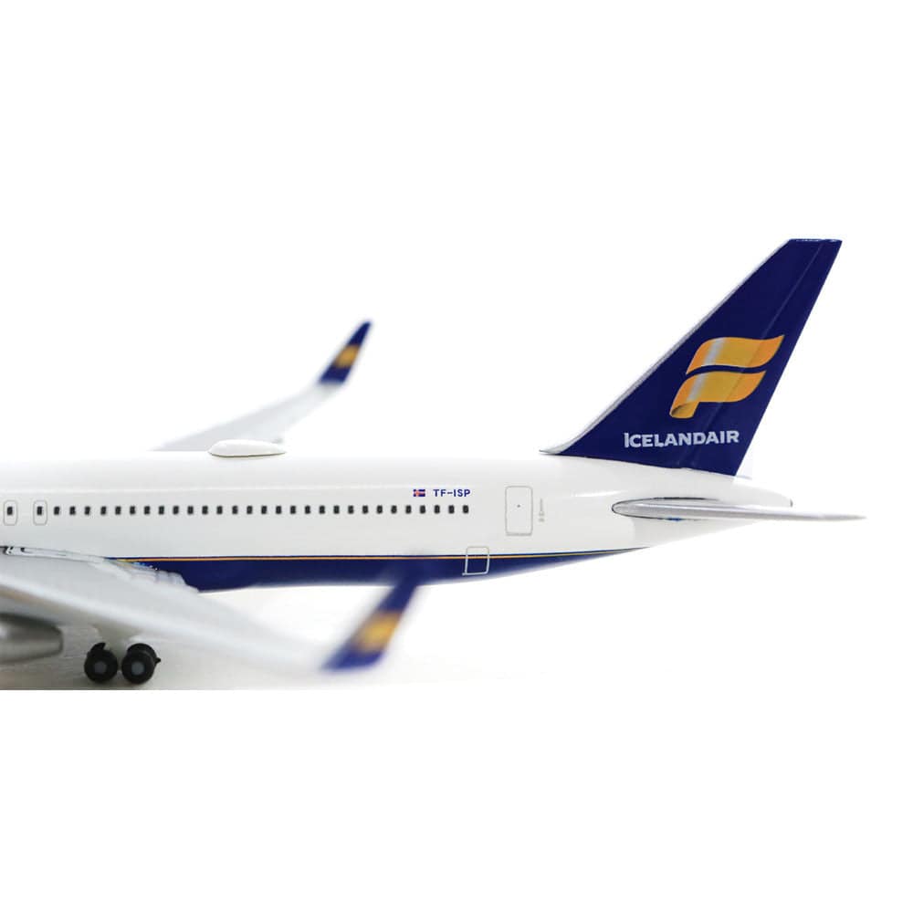 1/500 Icelandair B767-300 TF-ISP  - Eldgja