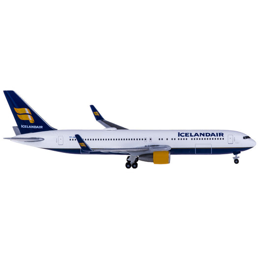 1/500 Icelandair B767-300 TF-ISP  - Eldgja