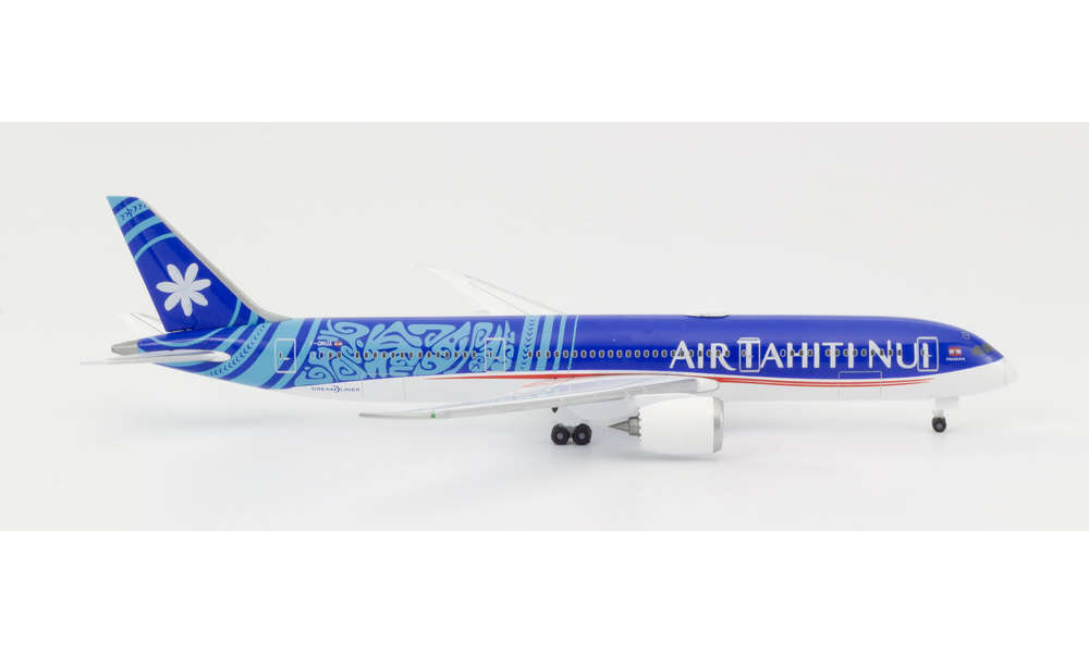 1/500 Air Tahiti Nui B787-9 Dreamliner