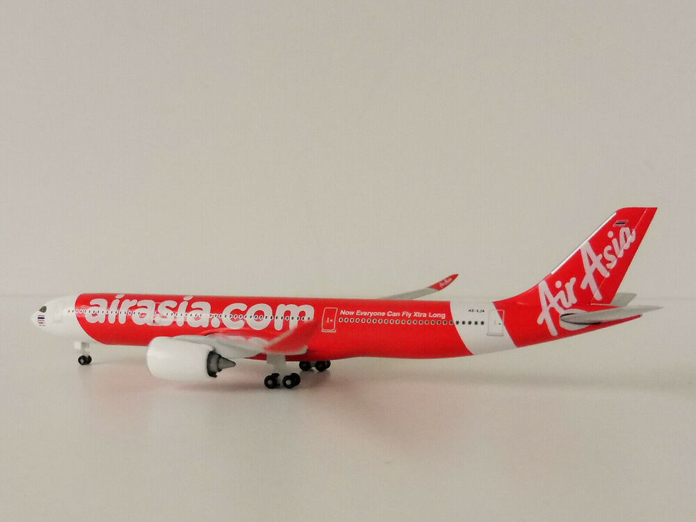 1/500 Thai Air Asia X Airbus A330-900neo