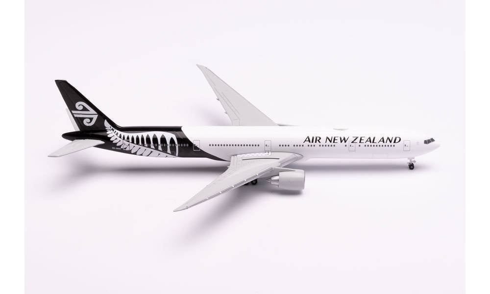 1/500 Air New Zealand Boeing 777-300ER