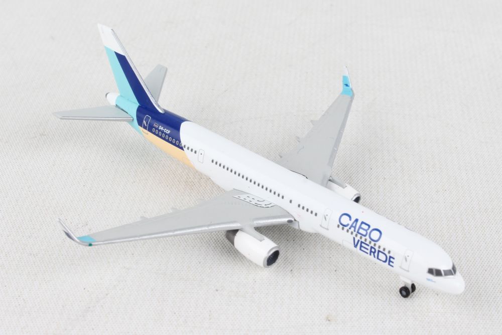 1/500 Cabo Verde Airlines Boeing 757-200 - Island of Sal Colours - D4-CCF  - Praia de Santa MariaIn