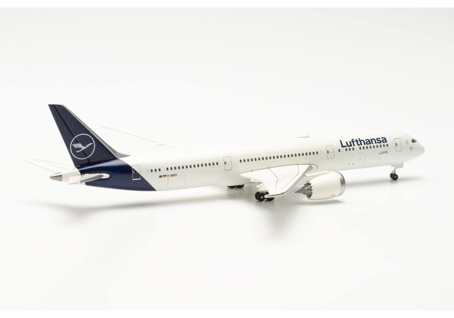 1/500 Lufthansa Boeing 787-9 Dreamliner