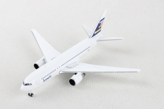 1/500 Ansett Airlines Boeing 767-200 'Southern Cross' Livery