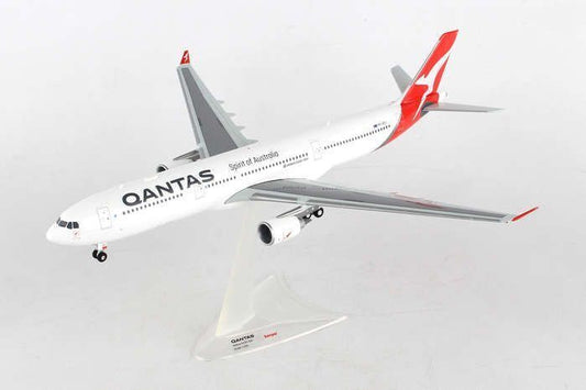 1/200 QANTAS Airbus A330-300 2016 Livery VH-QPJ