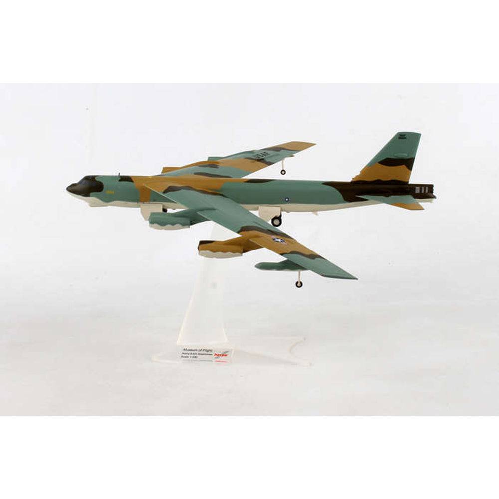 1/200 USAF Boeing B-52G Stratofortress  - Museum of Flight -  - 72d Strategic Wing