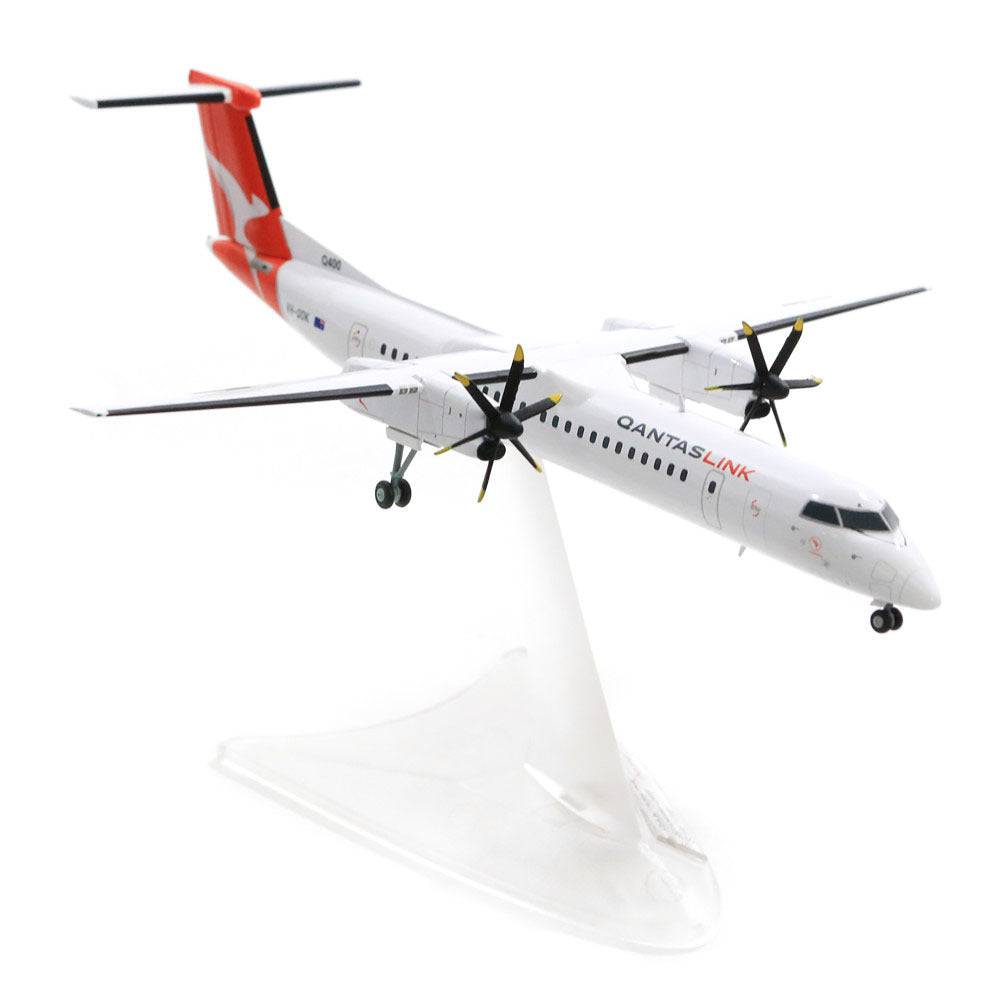 1/200 QANTASLINK Bombardier Q400 New Livery