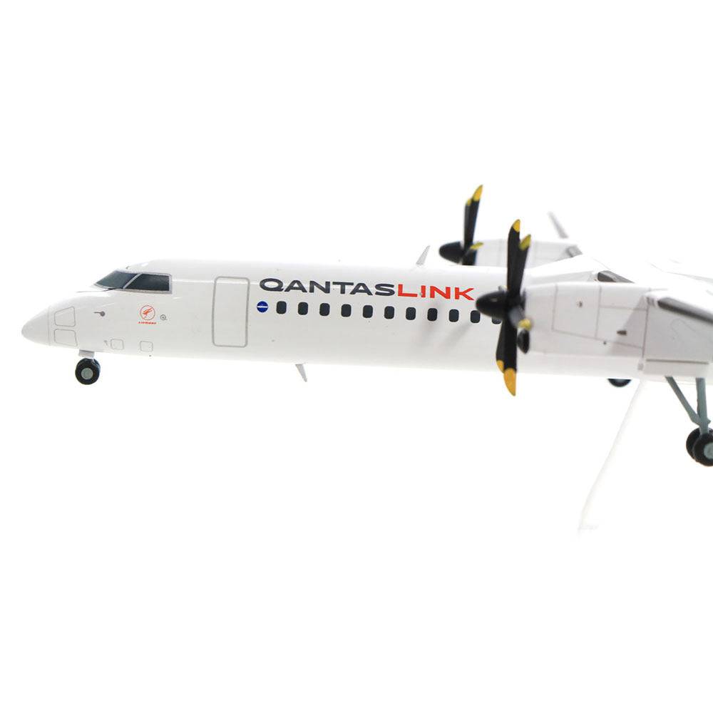 1/200 QANTASLINK Bombardier Q400 New Livery